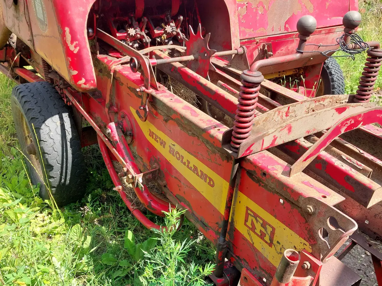Billede 6 - NH ballepresser 