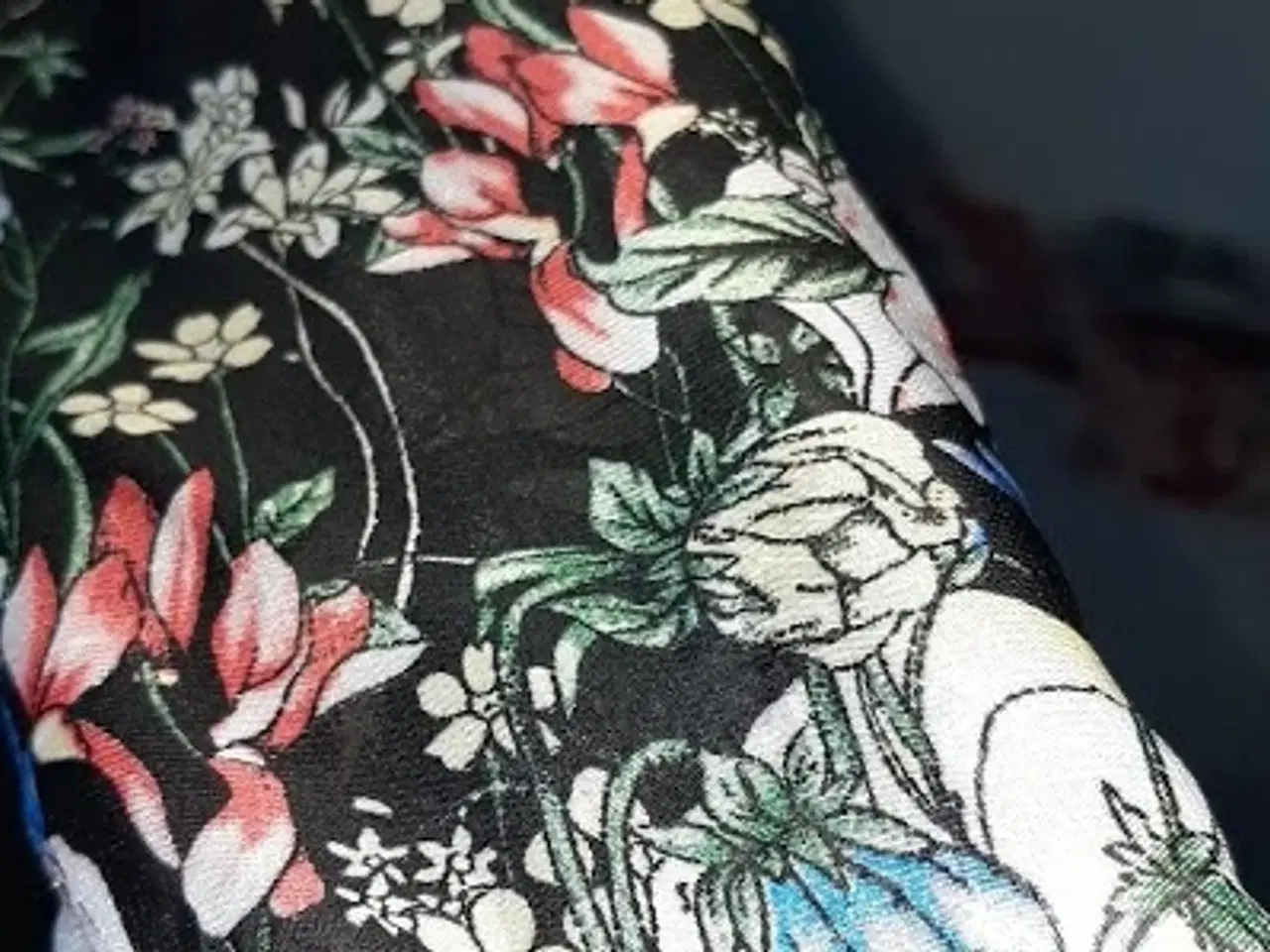 Billede 4 - Tunika kjole i chiffon, med blomster print/str: XL