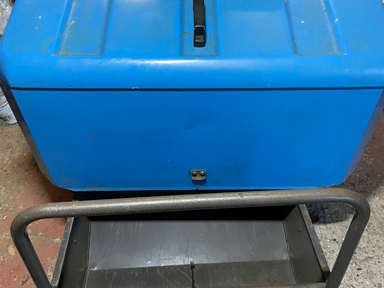 Billede 4 - Ride on fejemaskine