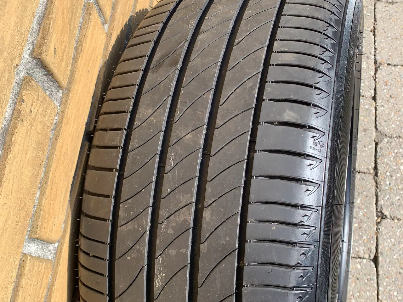 Billede 1 - Sommerdæk / Michelin Primacy 235/50R18 97W