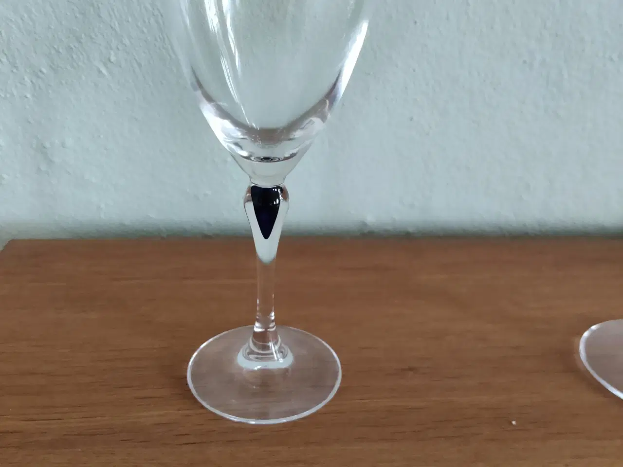 Billede 1 - 9 stk. Blå Sephir hvidvin glas. Cristal d'Arque