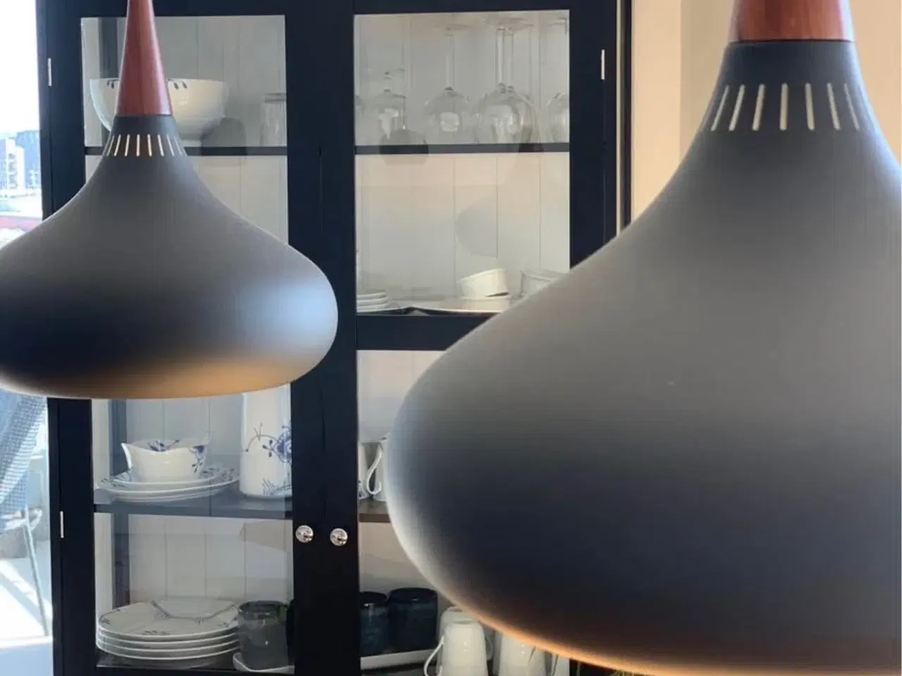 Billede 1 - Fritz Hansen Orient pendel P2 mat sort Ø3400