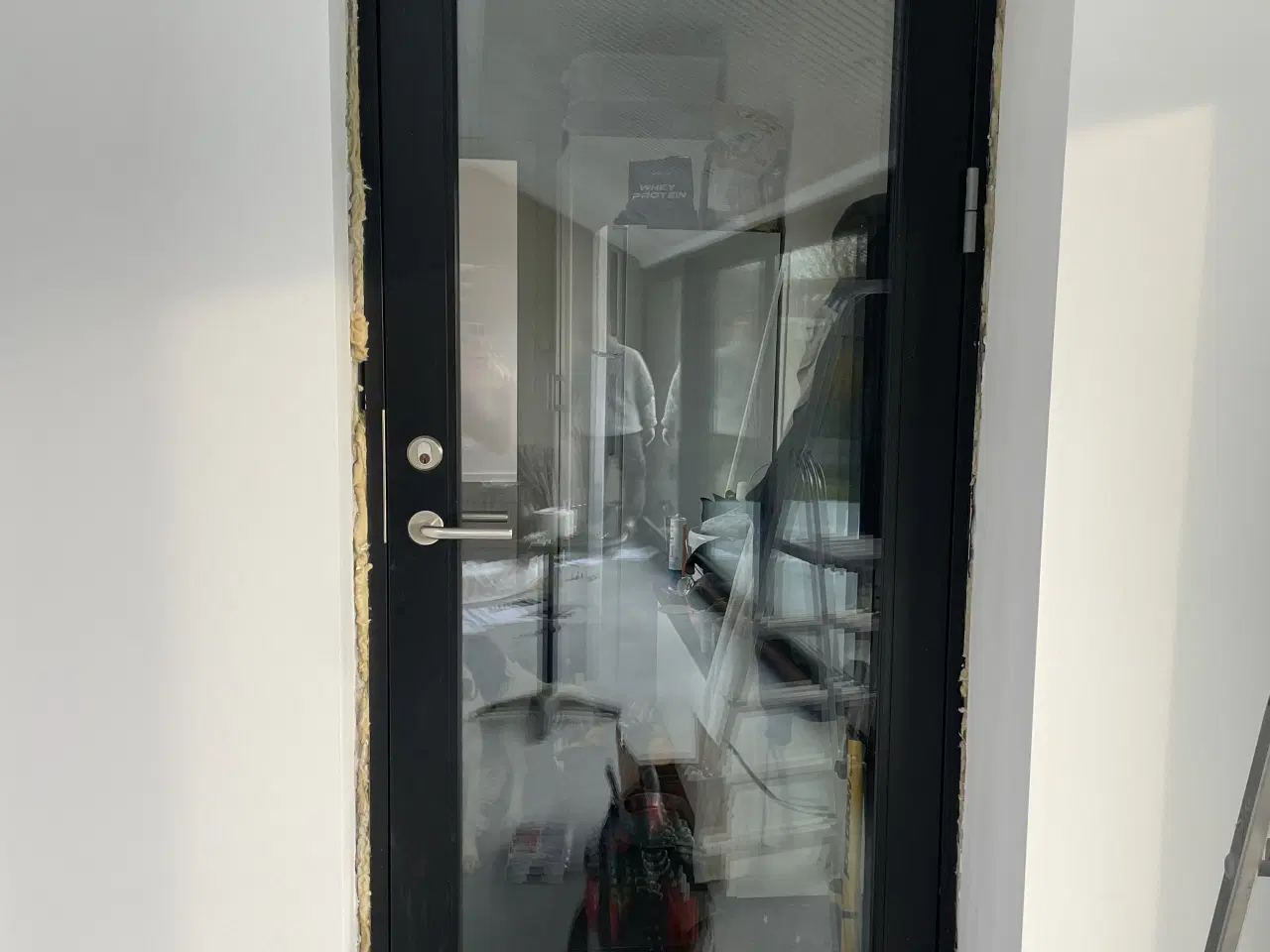 Billede 1 - Hoveddør i pæn stand