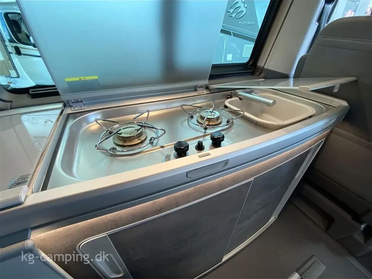 Billede 15 - 2021 - VW California Ocean 2.0 TDI 150 DSG   Super velholdt lille California van med DSG gear