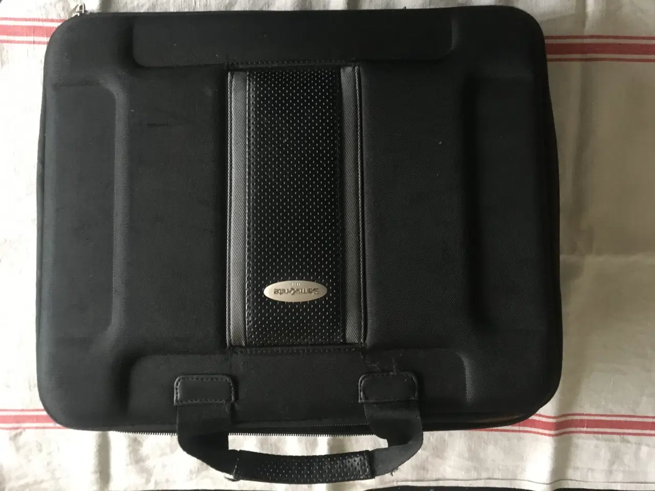 Billede 1 - Samsonite sleeve til 15" bærbar