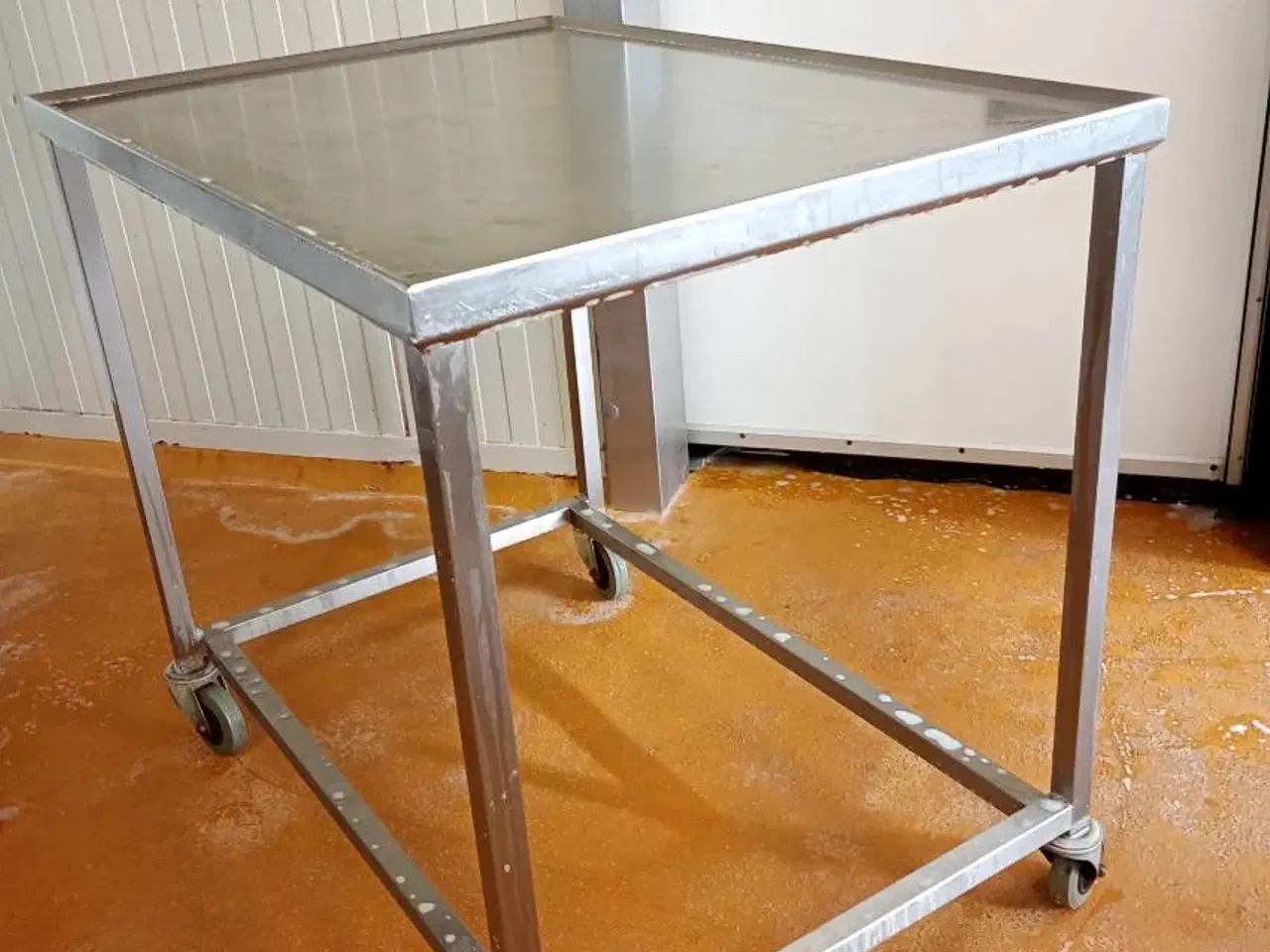 Billede 3 - Rustfrie borde med vulstkant  