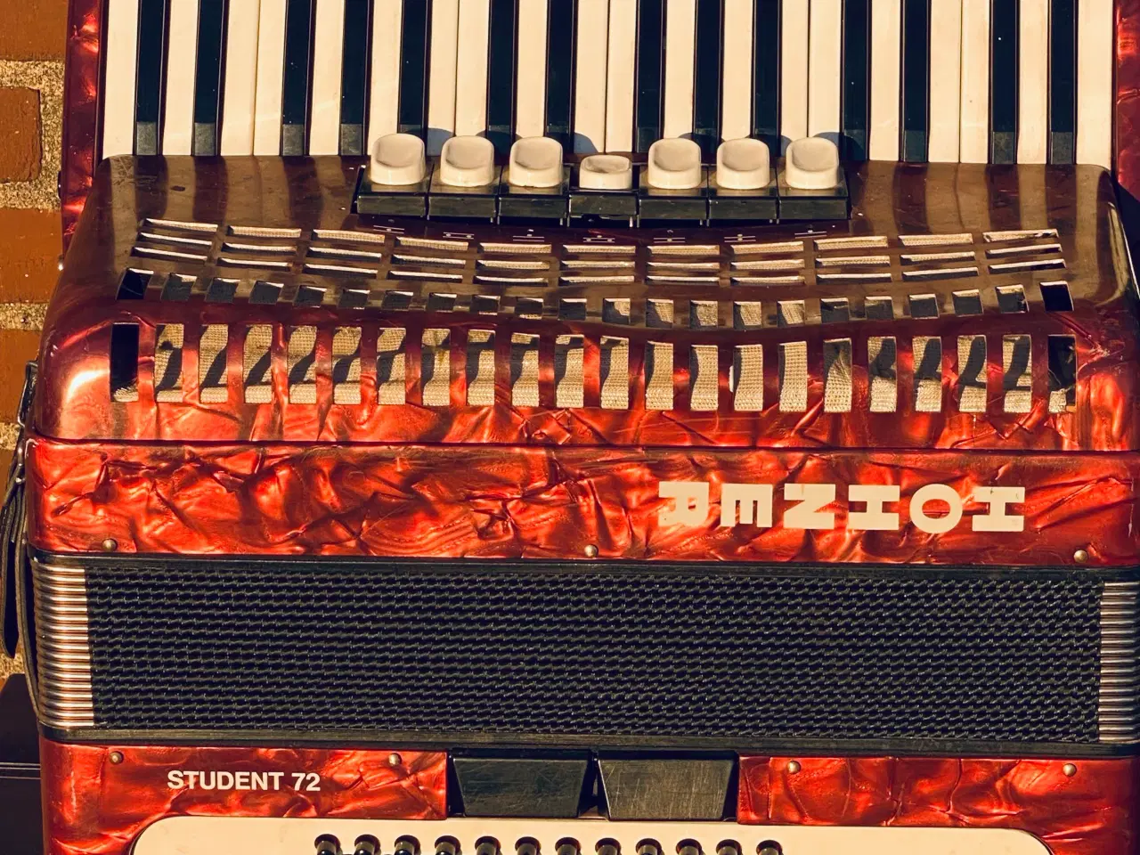 Billede 17 - Hohner Student 72 – solid og velspillende harmonik