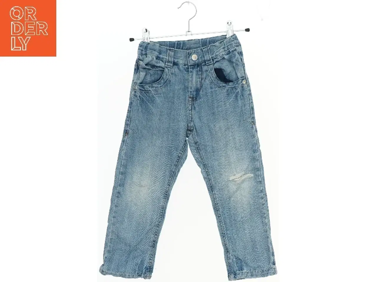 Billede 1 - Bukser med slid detaljer (str. 104)