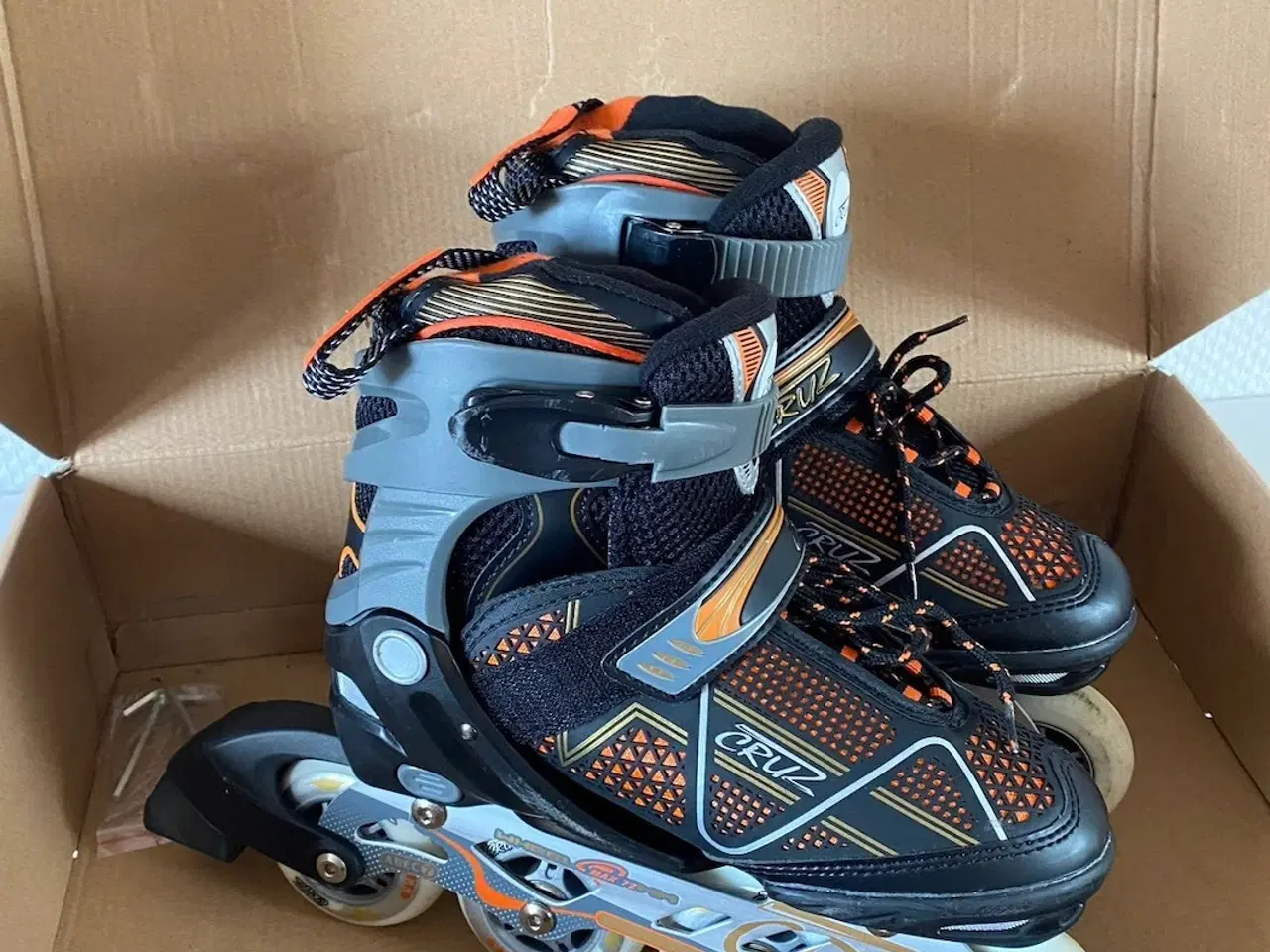 Billede 2 - Rulleskøjter, Cruz, str. 35 - 38, Long Island In-L