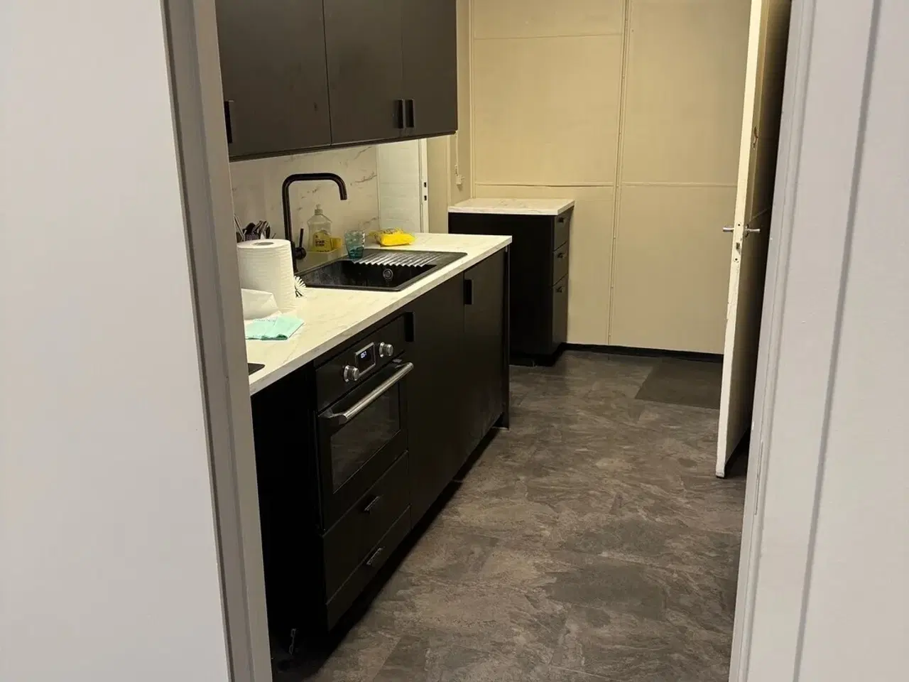 Billede 4 - Fryse- og kølelager med kontorfaciliteter til leje i Tårnby