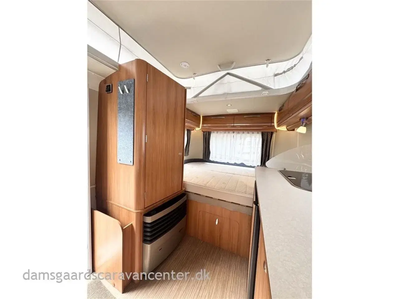 Billede 8 - 2018 - Hymer Touring Familia 310   Forventes på lager primo uge 23