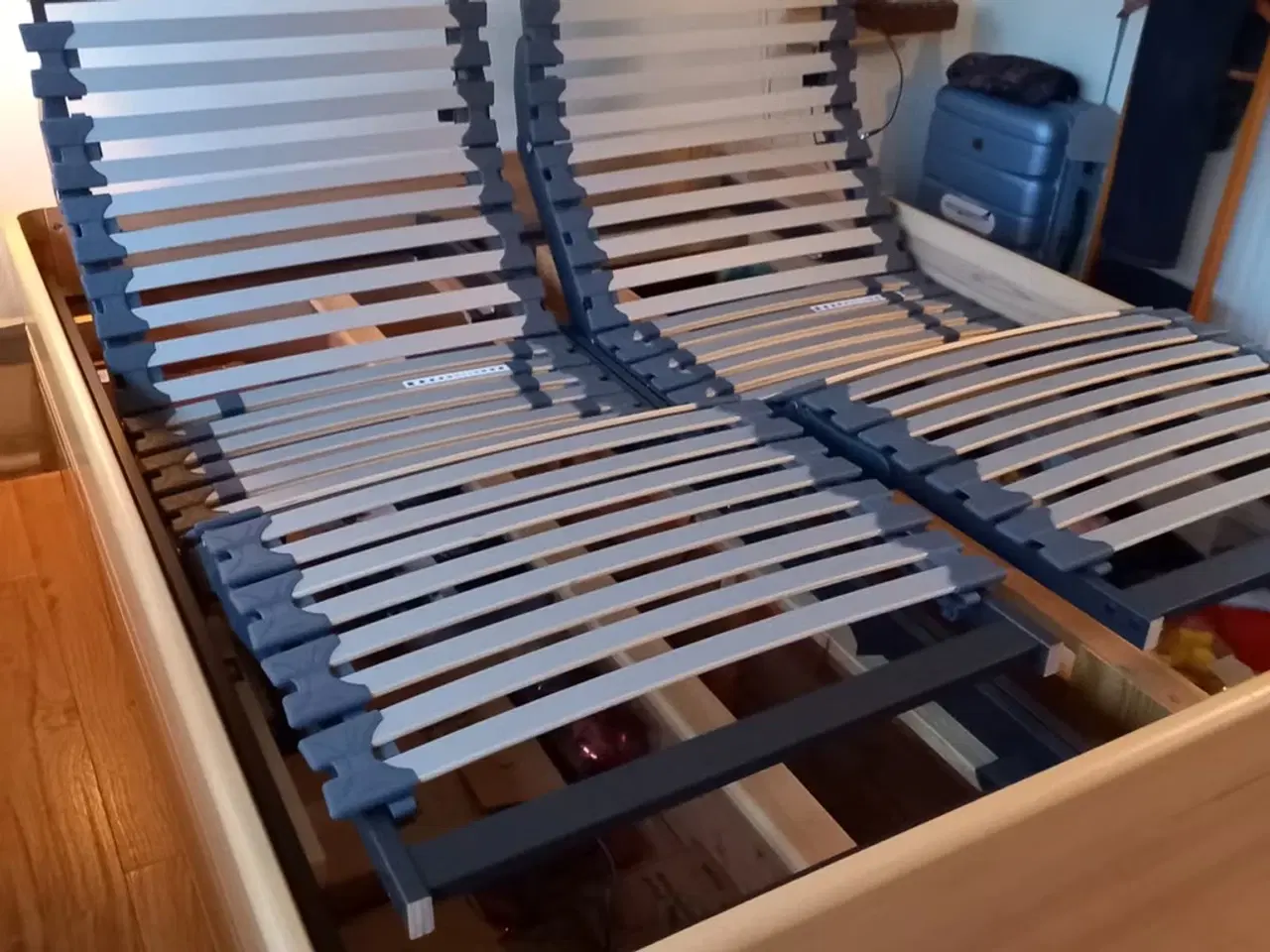 Billede 6 - Jabo dobbeltseng med elevation og skuffer