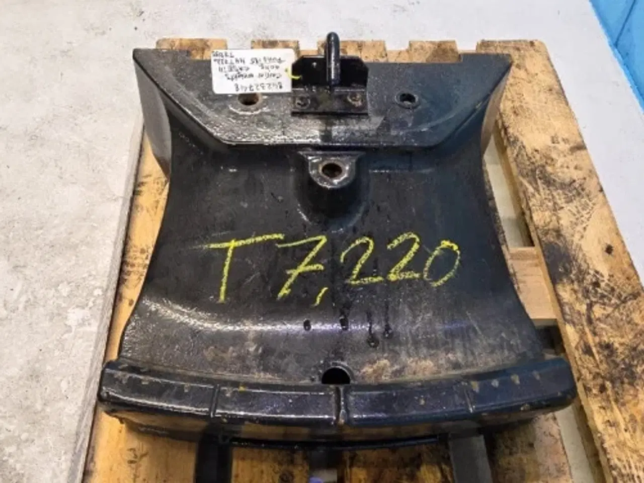 Billede 7 - New Holland T7.220 Vægtholder 84232748
