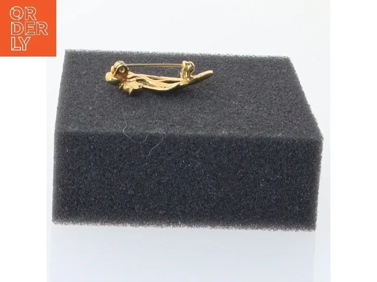 Billede 3 - Guldtonet broche (str. 3,5 cm)