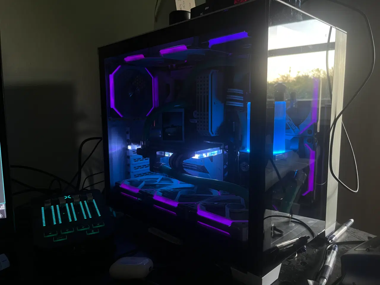 Billede 2 - Stationær vandkølet gamer pc