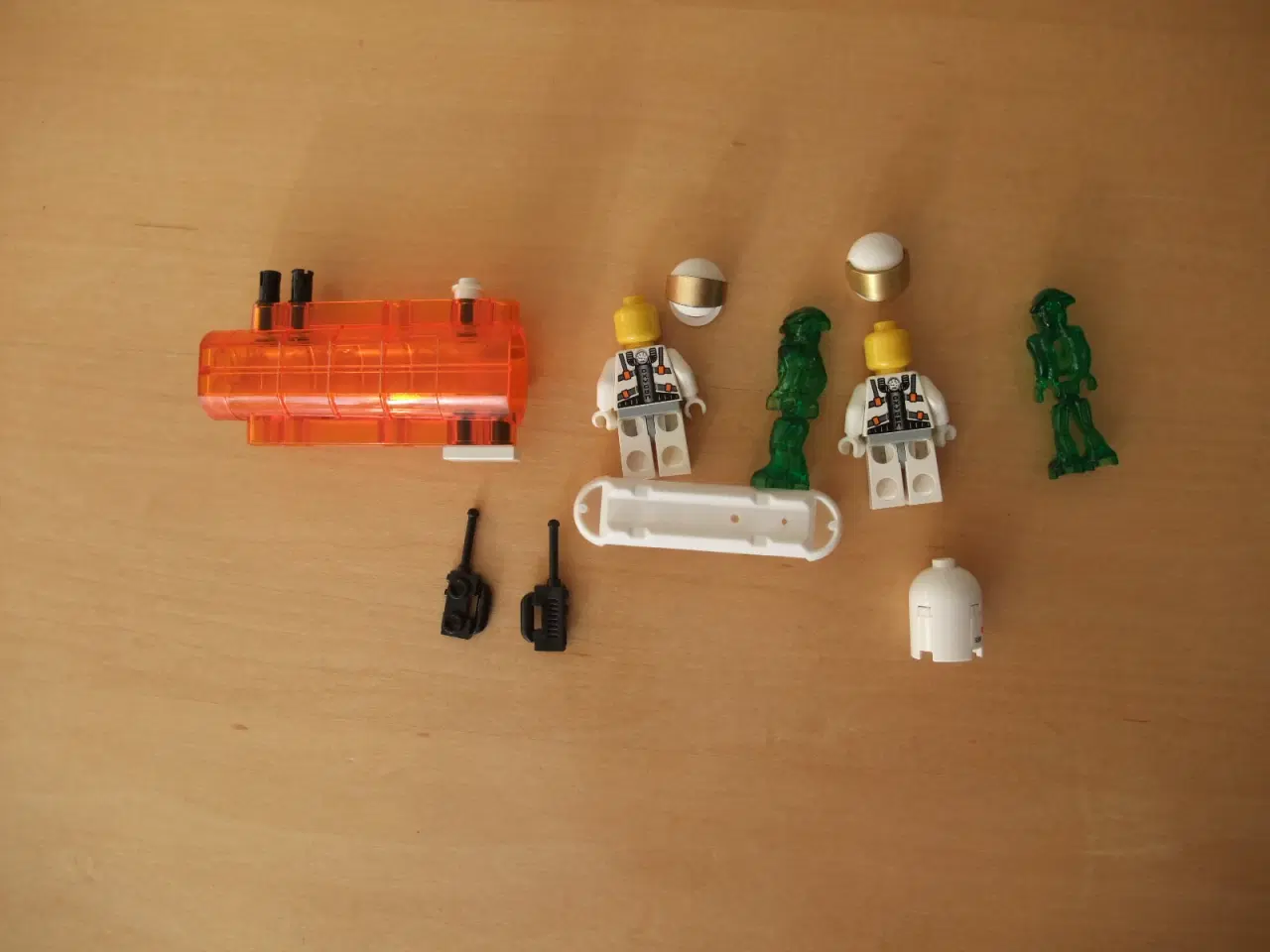 Billede 3 - Lego Mars Mission Figurer