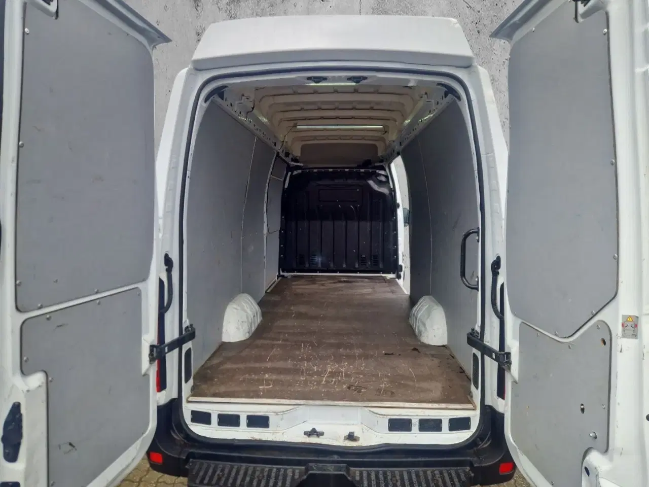 Billede 10 - Renault Master IV T35 2,3 dCi 165 L4H3 Kassevogn RWD