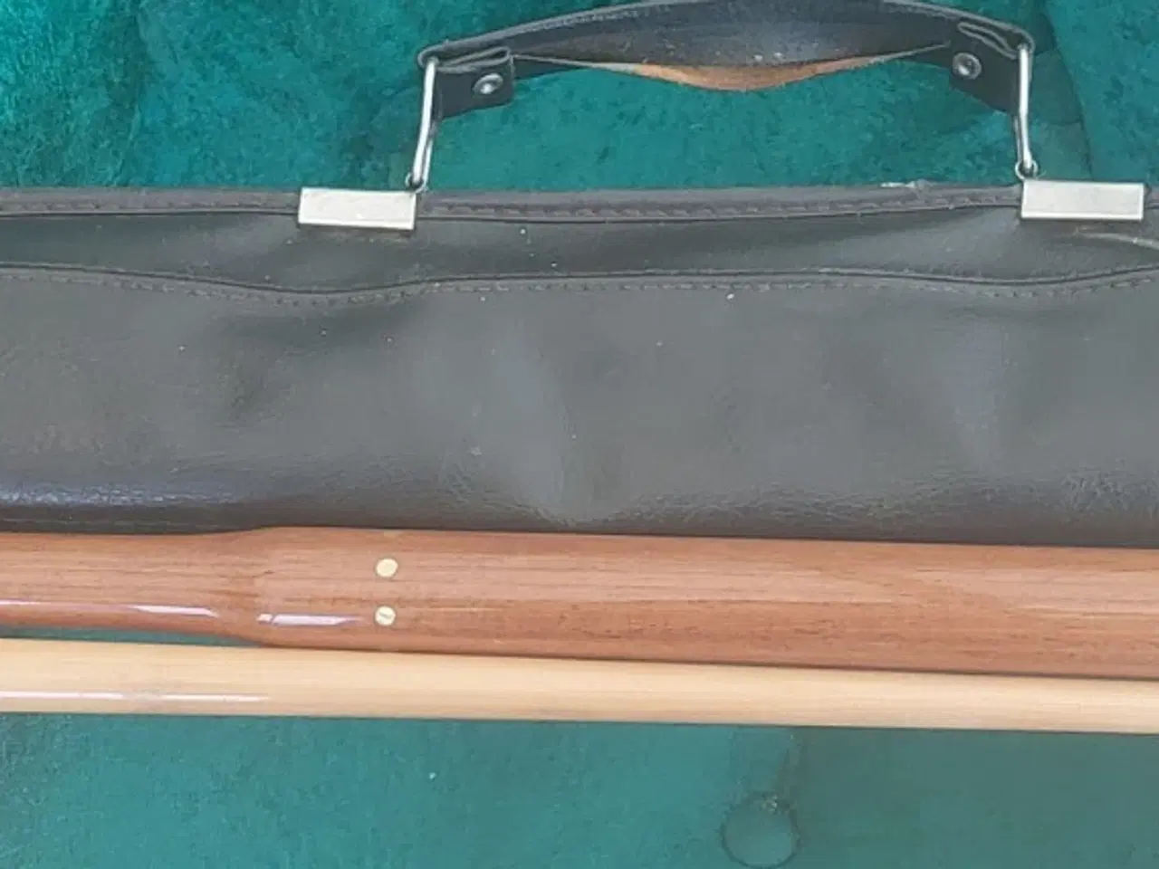 Billede 1 - Ældre Longoni billardkø sælges.