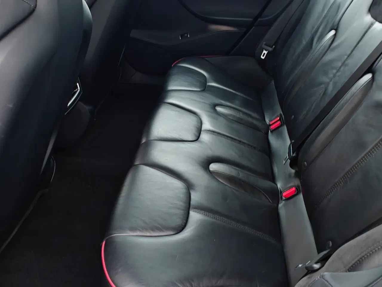 Billede 3 - Performance 7 personers med fint km tal