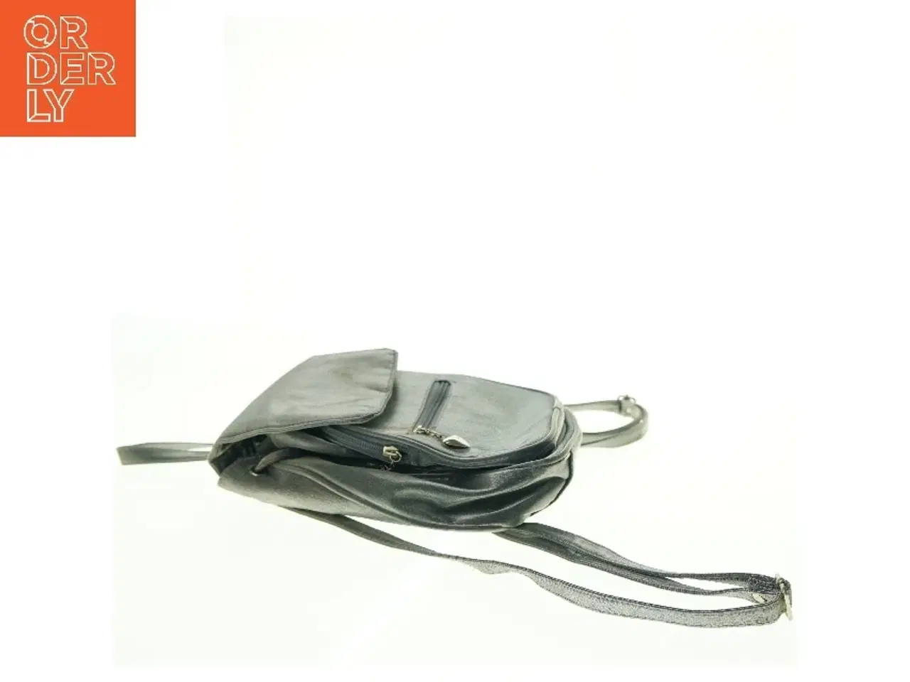 Billede 3 - Grå rygsæk i læderlook (str. 29 x. 24 cm)