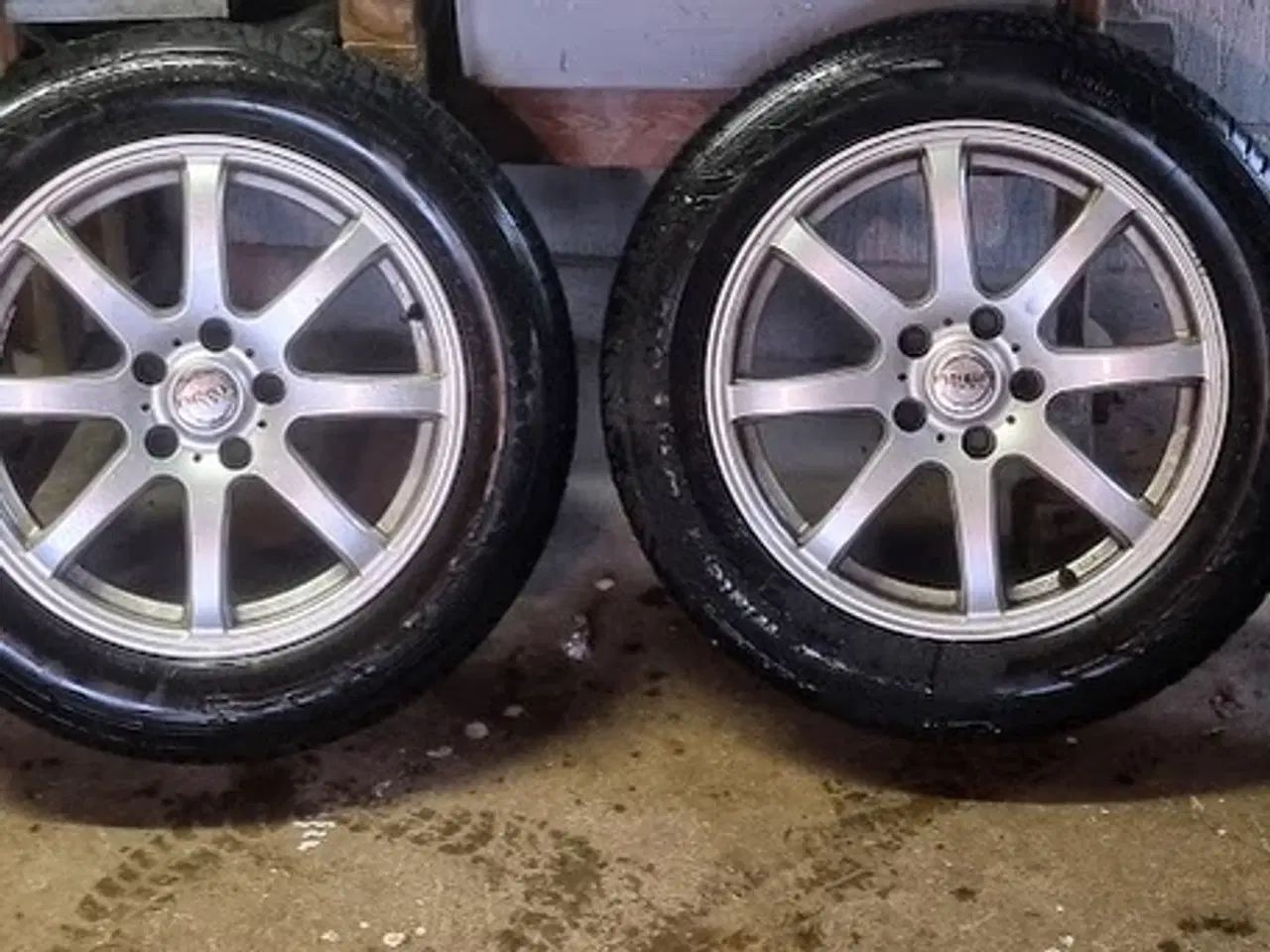 Billede 1 - Viknterdæk med alufælge