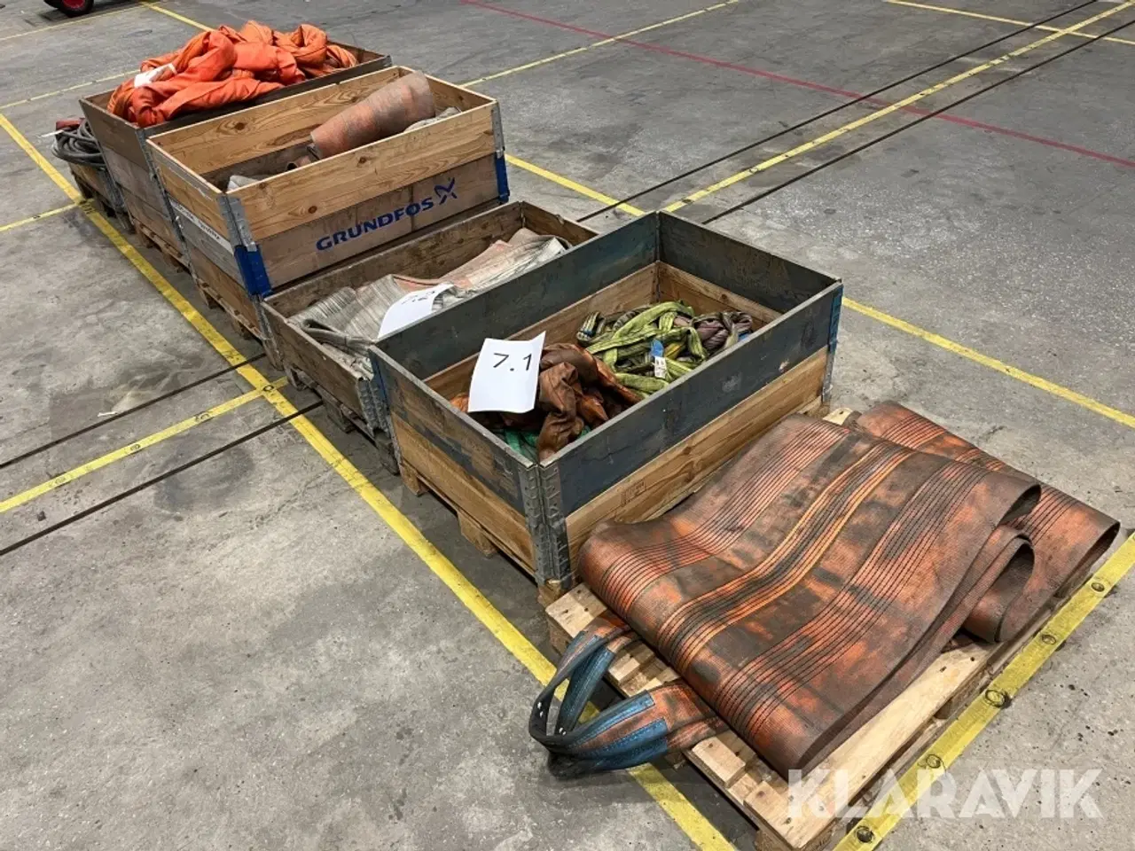 Billede 1 - Assorterede stropper 6 paller - kasserede