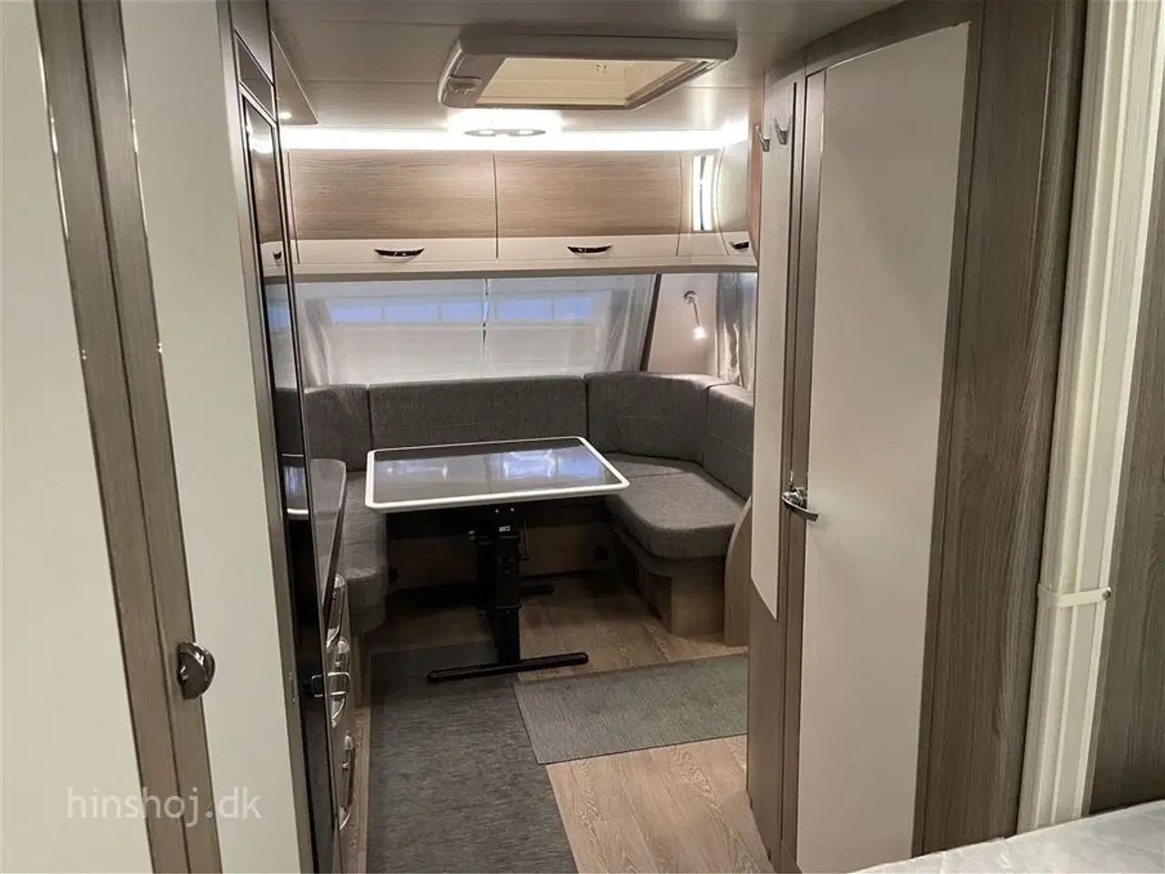 Billede 6 - 2023 - Hobby Prestige 650 KFU Hobby 650 KFU model med Fransk seng og Køjer fra Hinshøj Caravan A/S