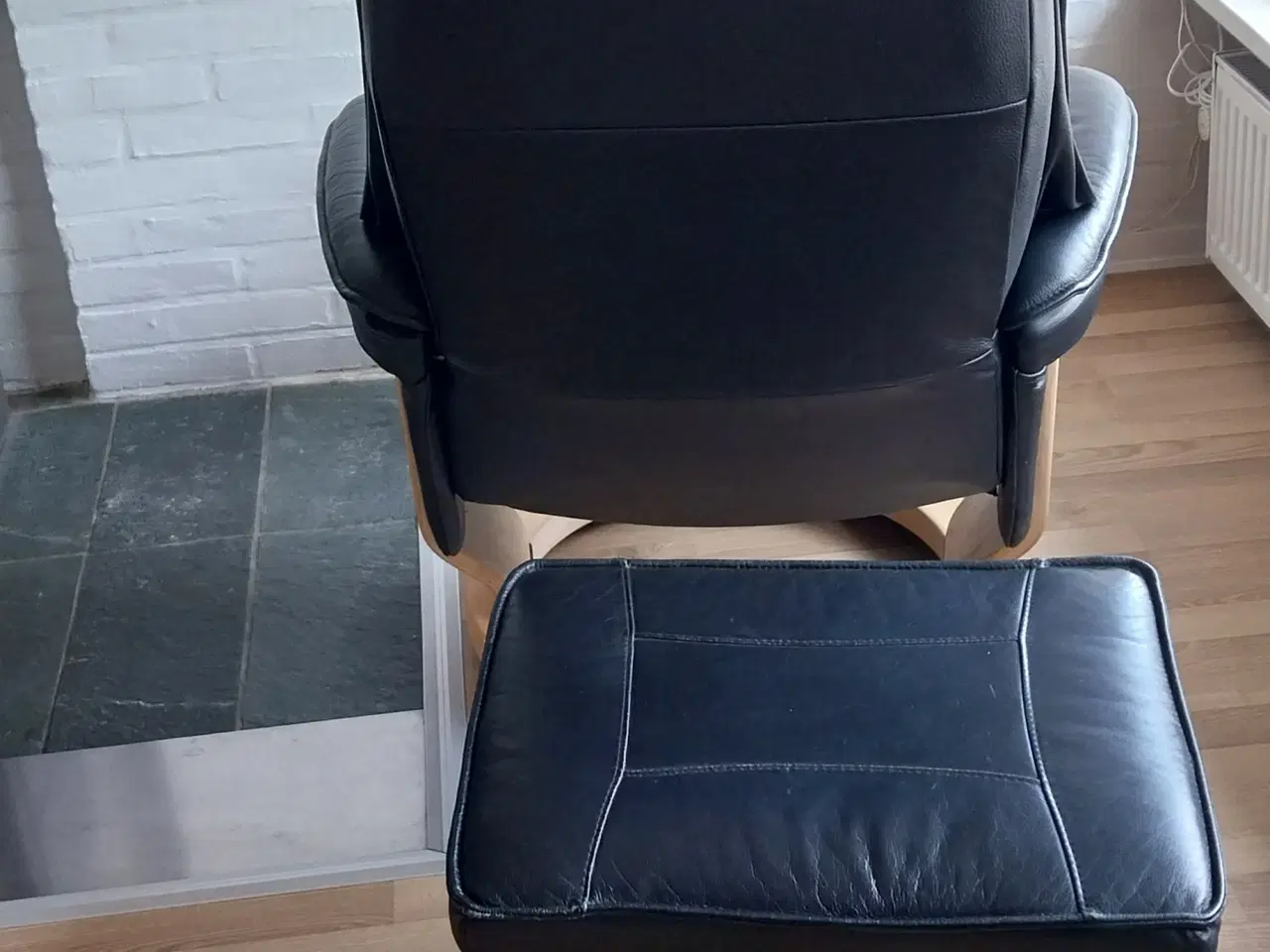 Billede 4 - læder stol med skammel
