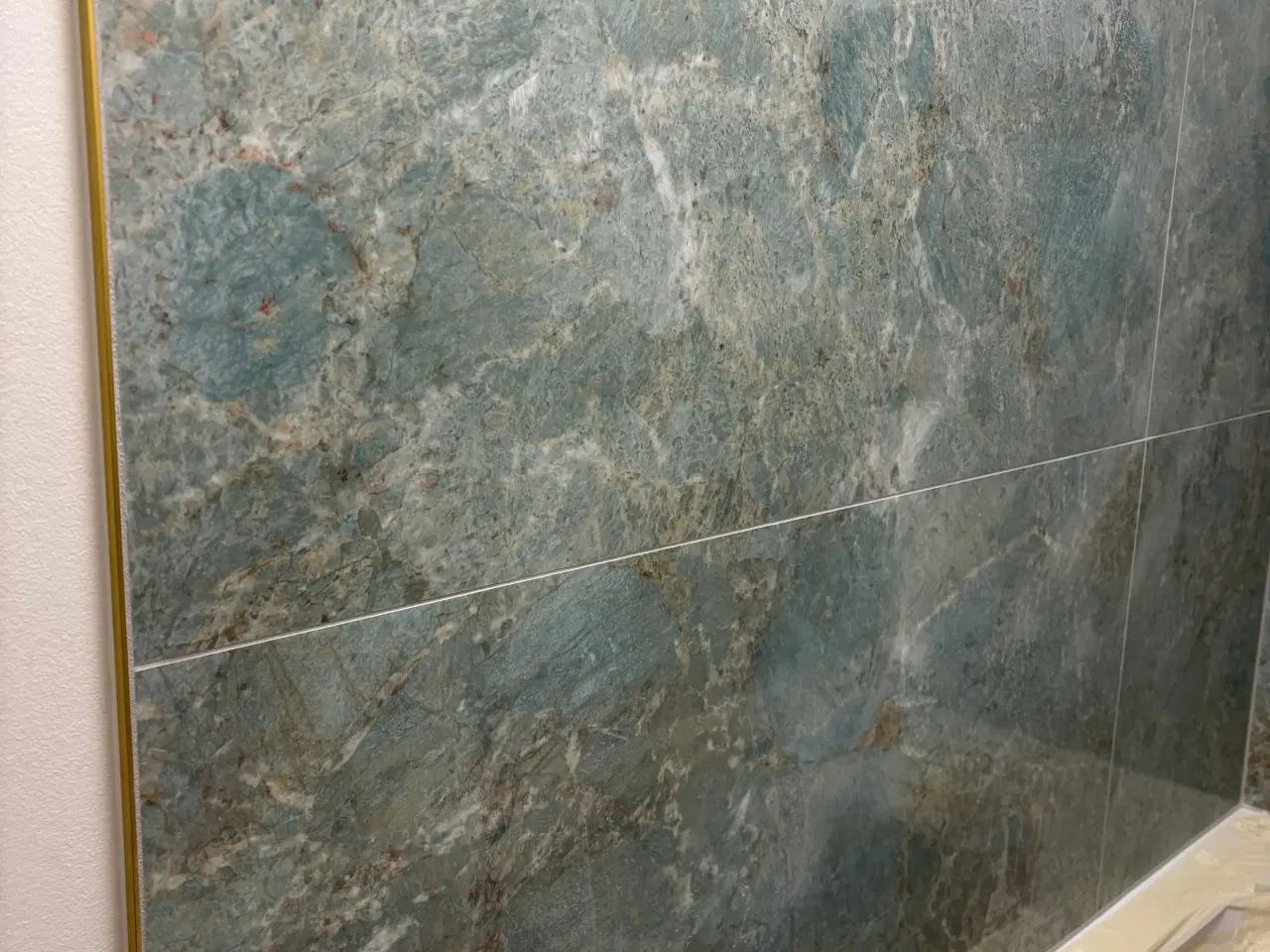 Billede 3 - Fliser til badeværelse