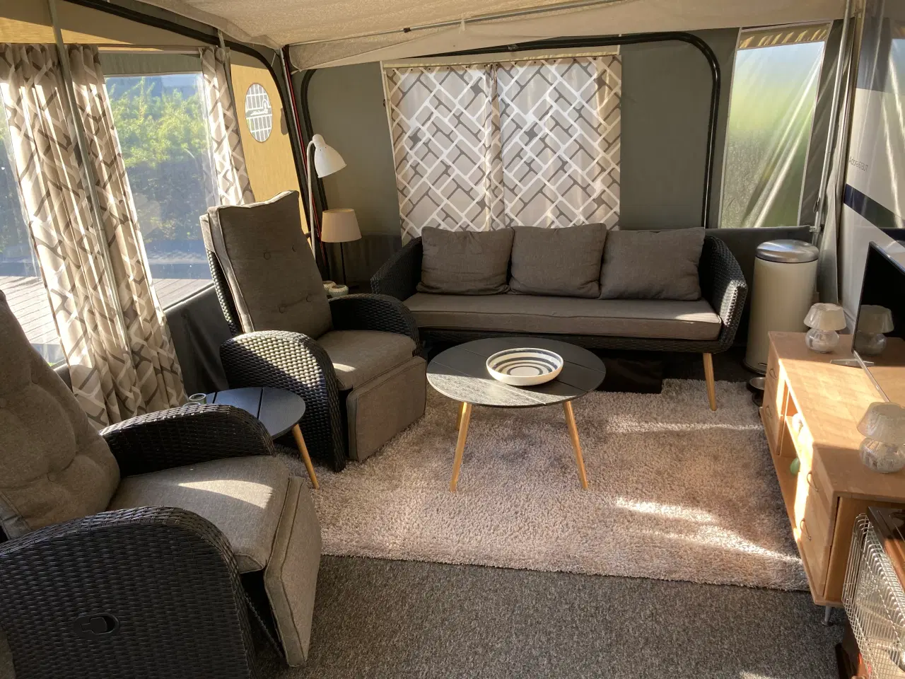 Billede 6 - Campingvogn med fortelt