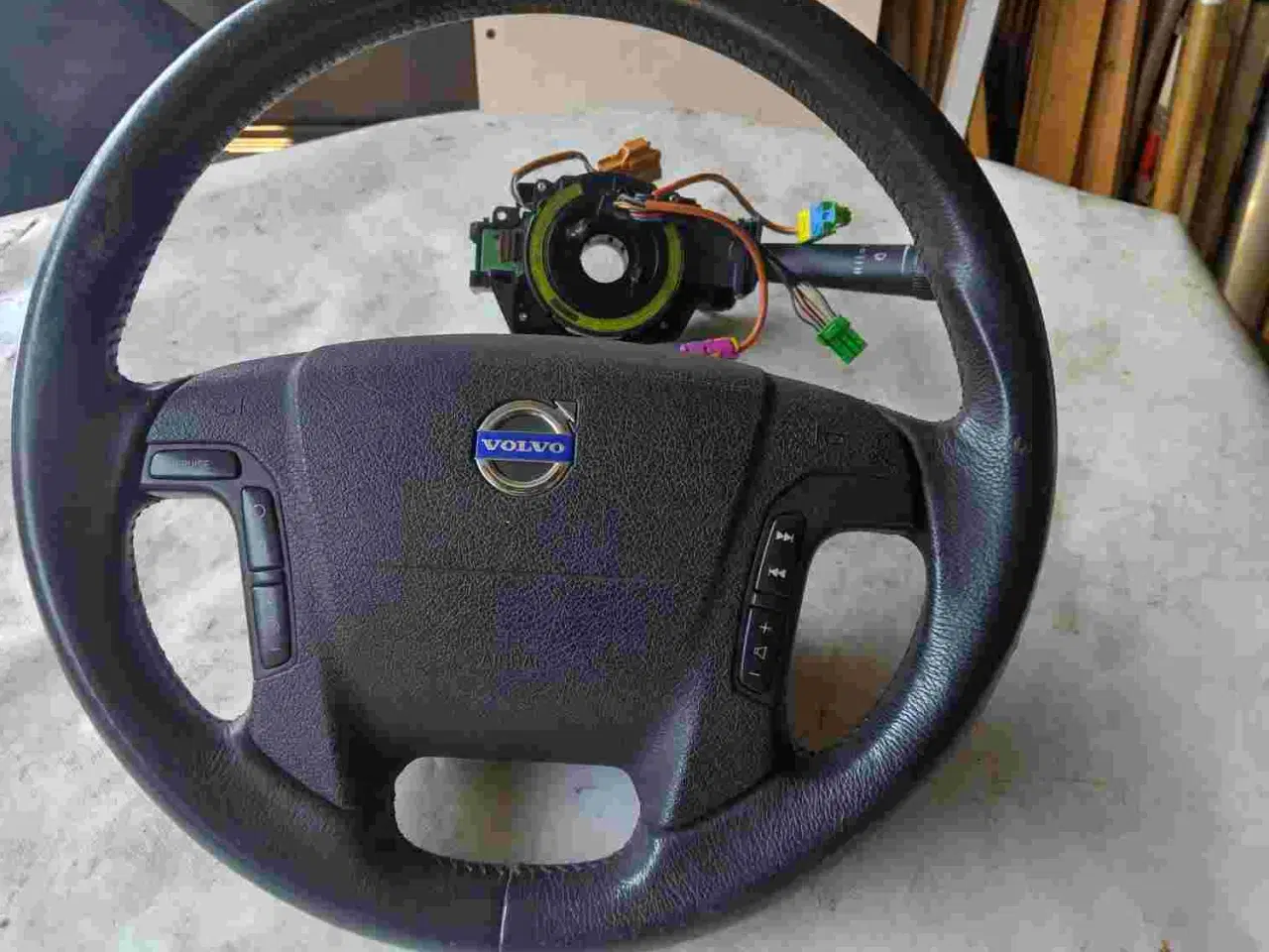 Billede 2 - rat+viskerkontakt til volvo v70 stationscar