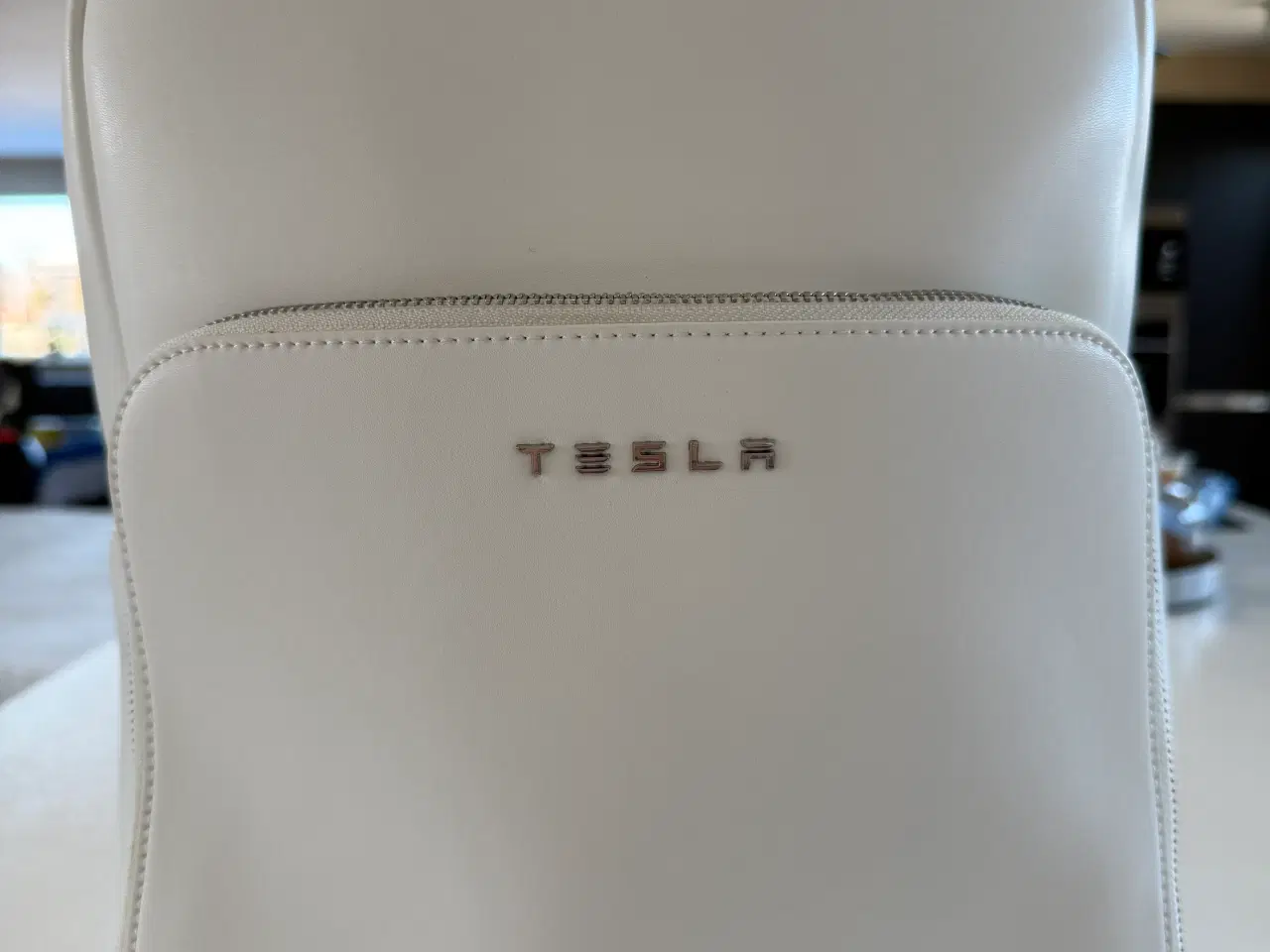 Billede 1 - Tesla Rygsæk Hvid Stormodel