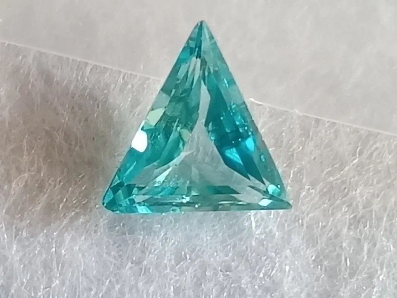 Billede 3 - 2.90 Karat 100% Naturlig & Ubehandlet Cambodjansk