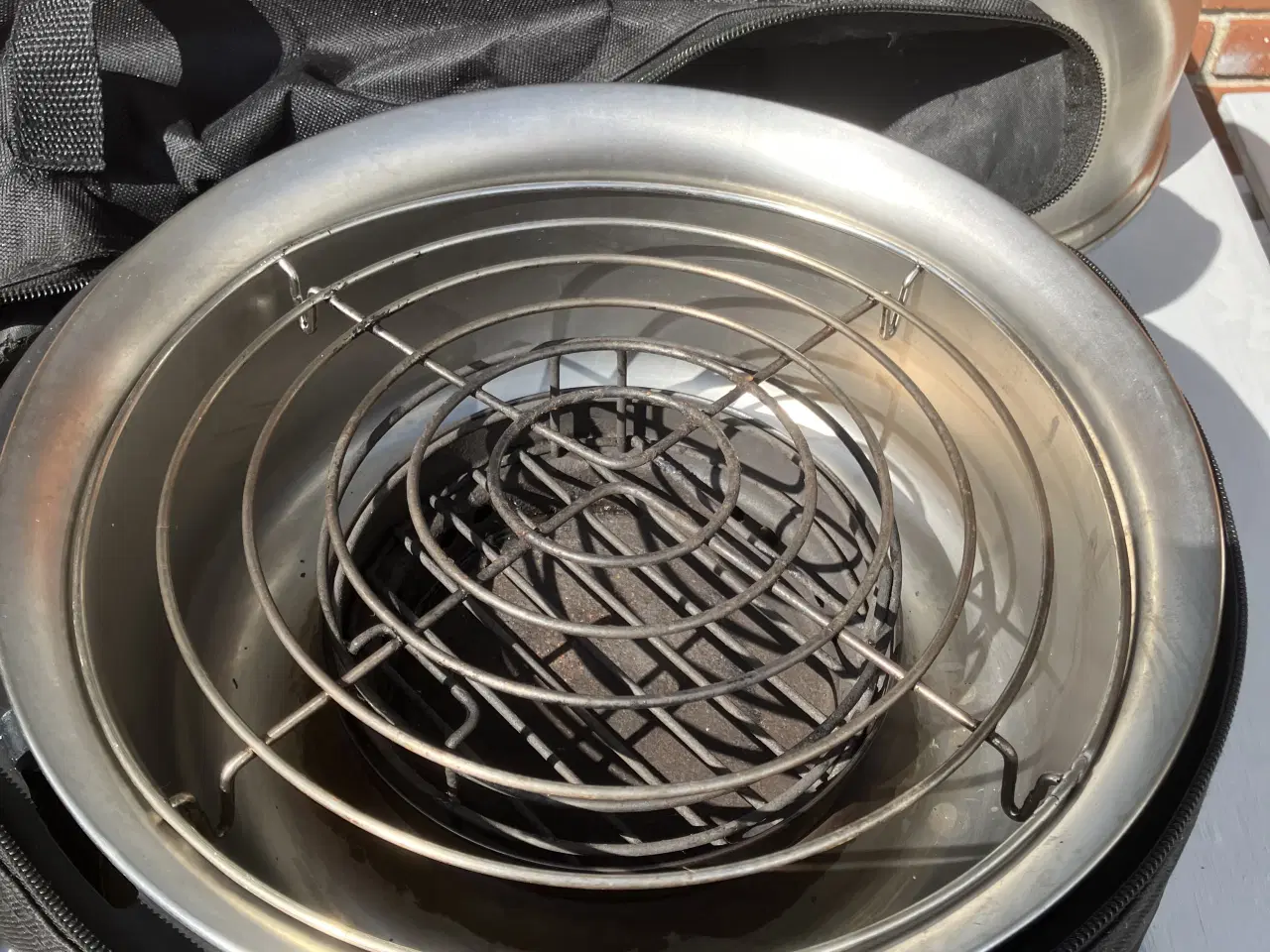 Billede 2 - COBB gril med tilbehør