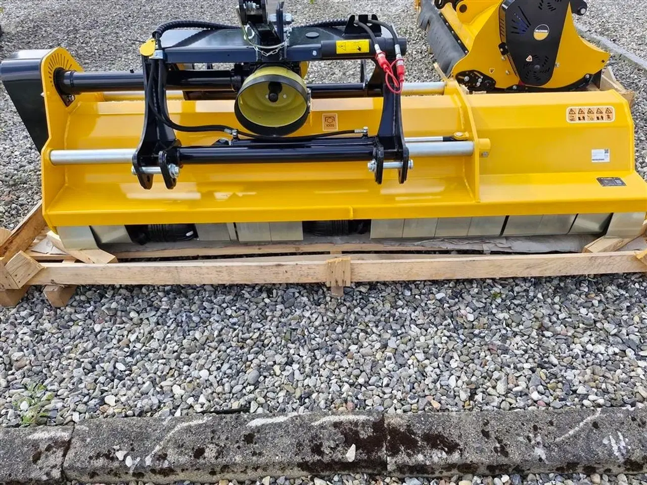 Billede 2 - McConnel Magnum Euro 250