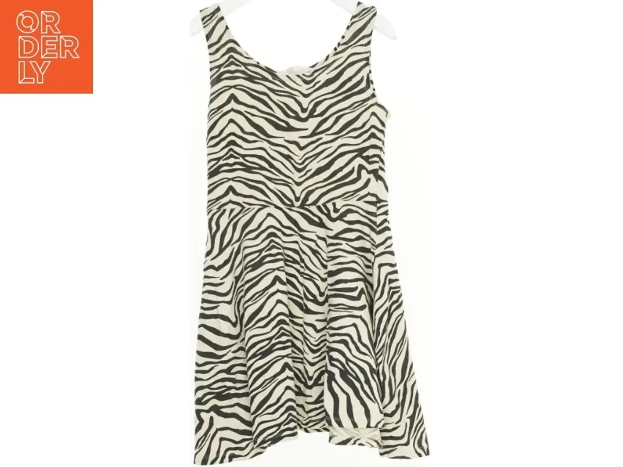 Billede 1 - Kjole fra H&M (str. 146 cm)
