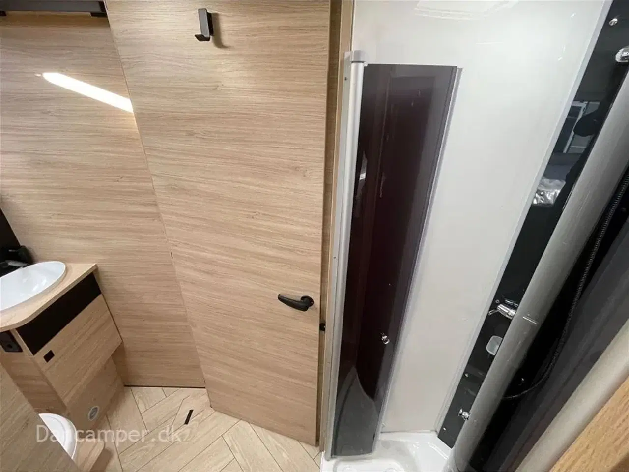 Billede 25 - 2026 - Chausson Fuldintegreret Chausson 7057 Titanium Line, 180 Hk og 8 trins automatgear, 4,4T heavy chassis