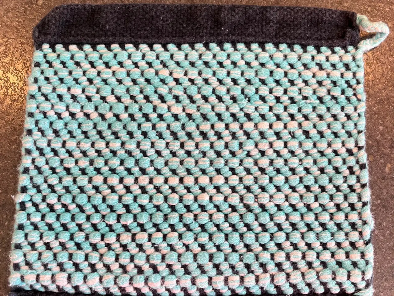 Billede 3 - 2 håndlavede grydelapper med patina