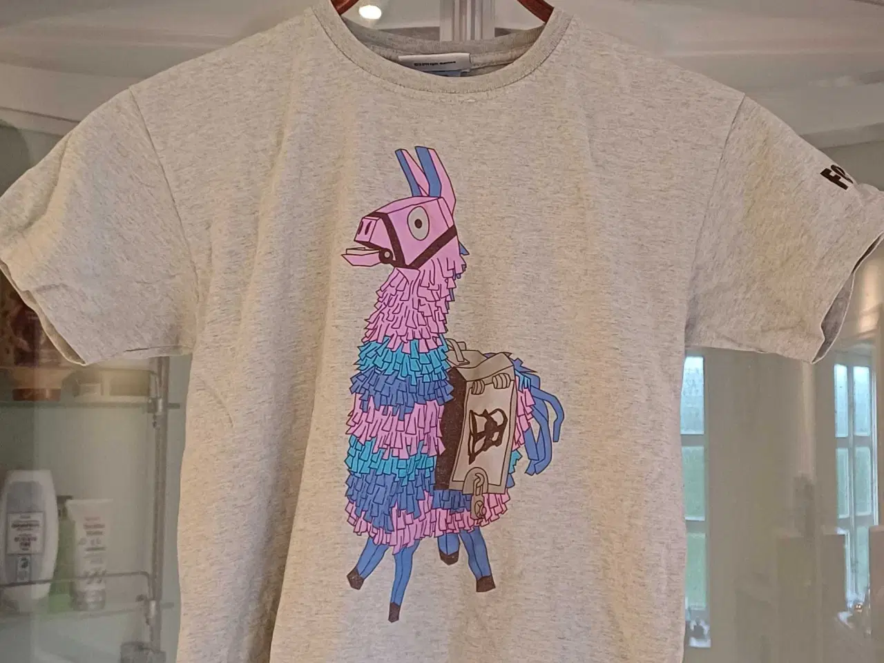 Billede 1 - 2 x t-shirts