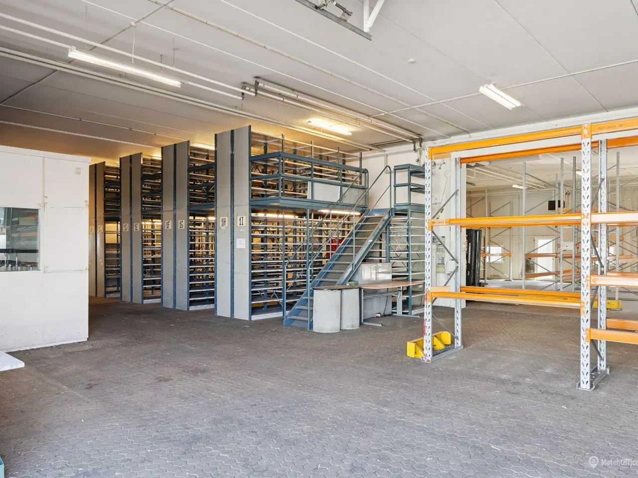 Billede 23 - Stort lager m. port og kontor i stueplan på Avedøreholmen 84