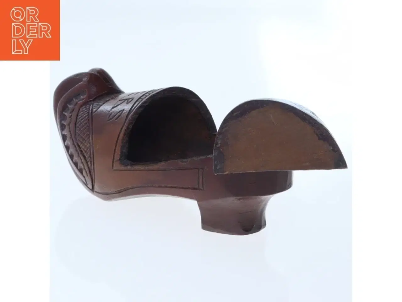 Billede 4 - Udsmykket træskulptur af skildpadde (str. 11 x 4 x 5 cm)