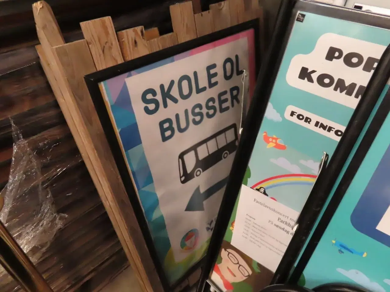 Billede 5 - Klapstole samt skilte