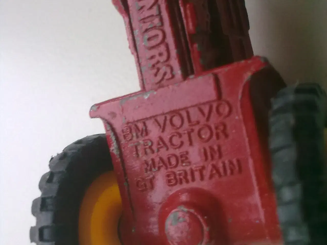 Billede 5 - Traktor ny og gammel sammen