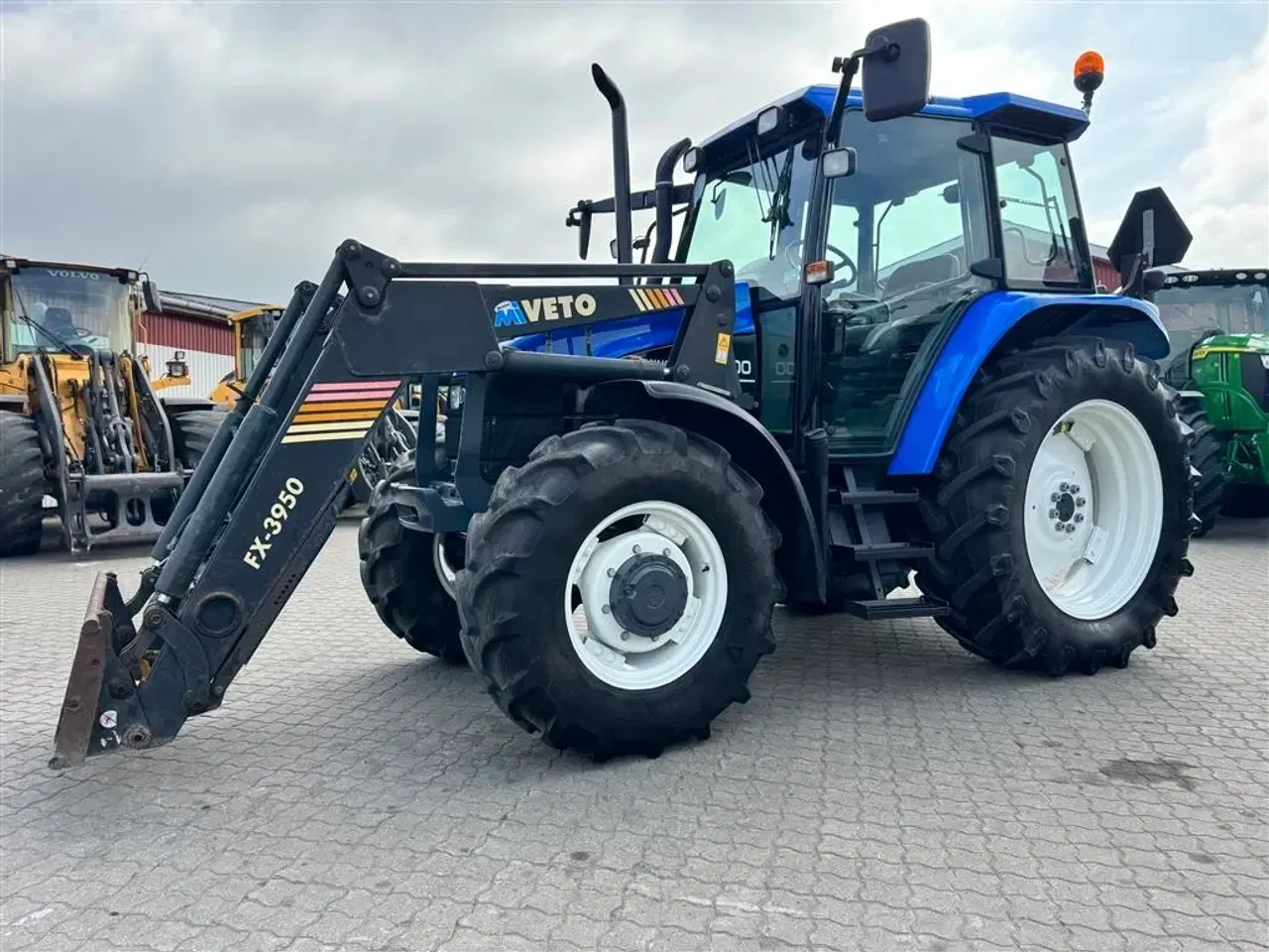 Billede 2 - New Holland TS100 KUN 3900 TIMER! MED VENDEGEAR VED RATTET OG AIRCON!