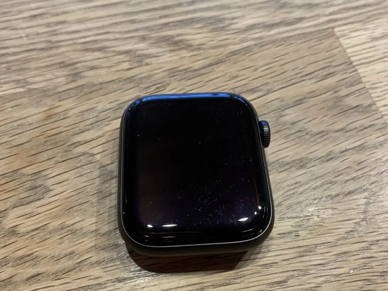 Billede 1 - Apple Watch SE GPS 44 mm 2021