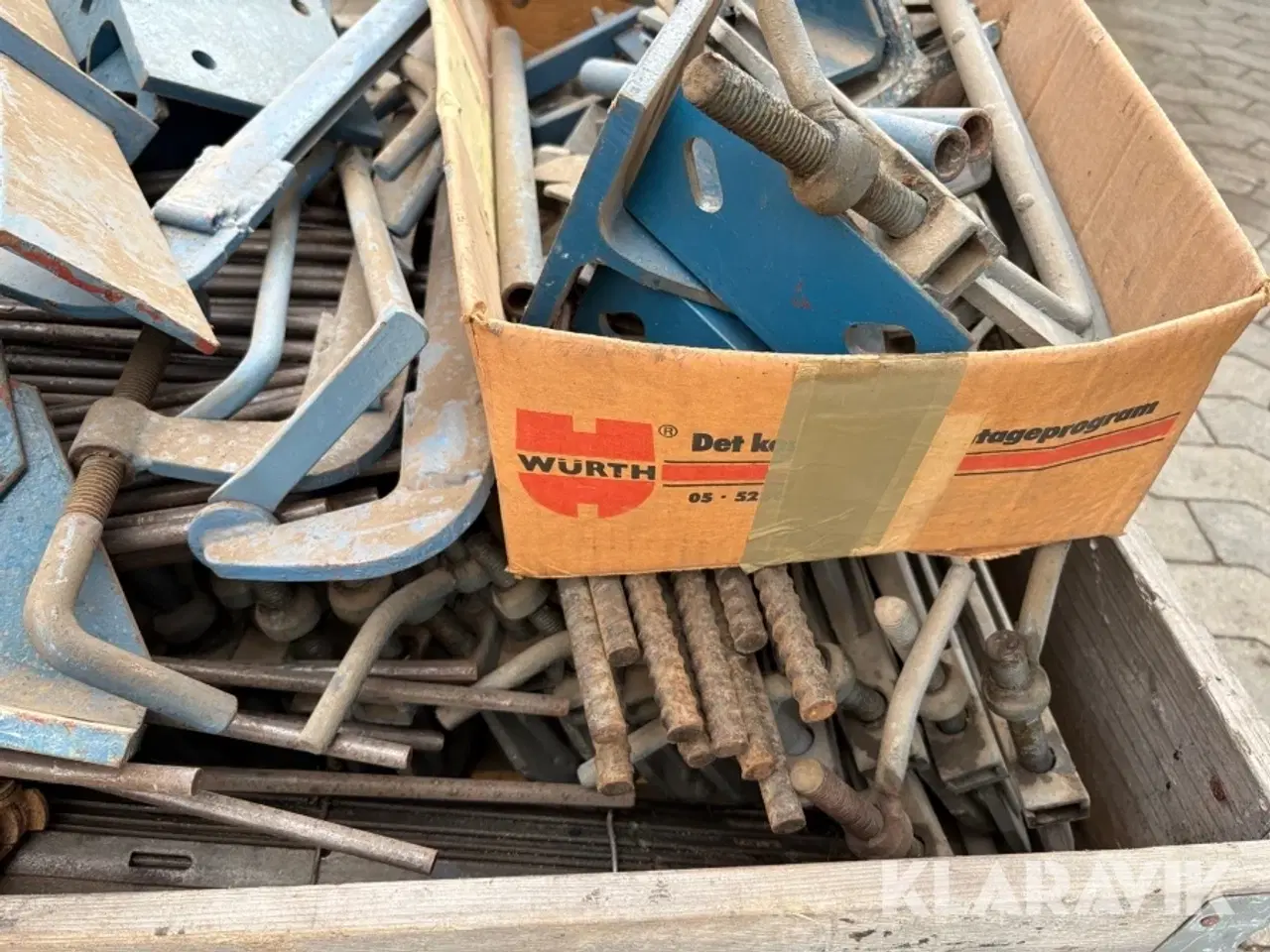 Billede 6 - Assorteret jern og træskafter - 2 paller