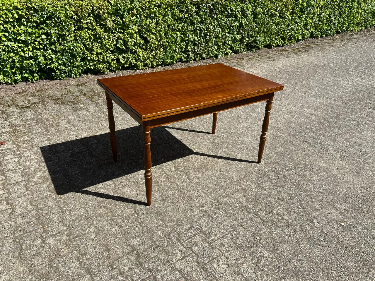 Billede 1 - spisebord