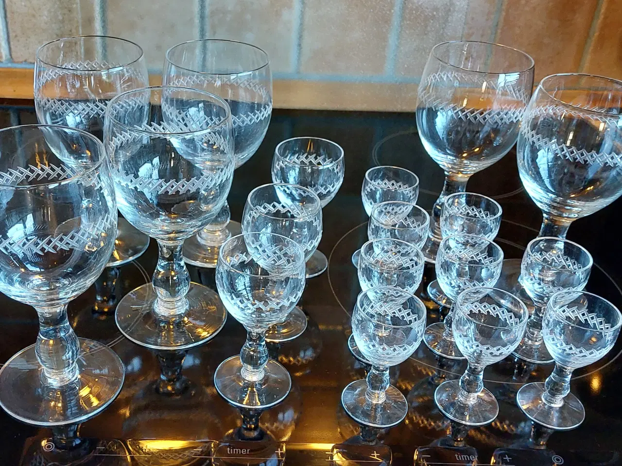 Billede 2 - KRYDSSLEBNE - snaps - port - og rødvin glas  - 