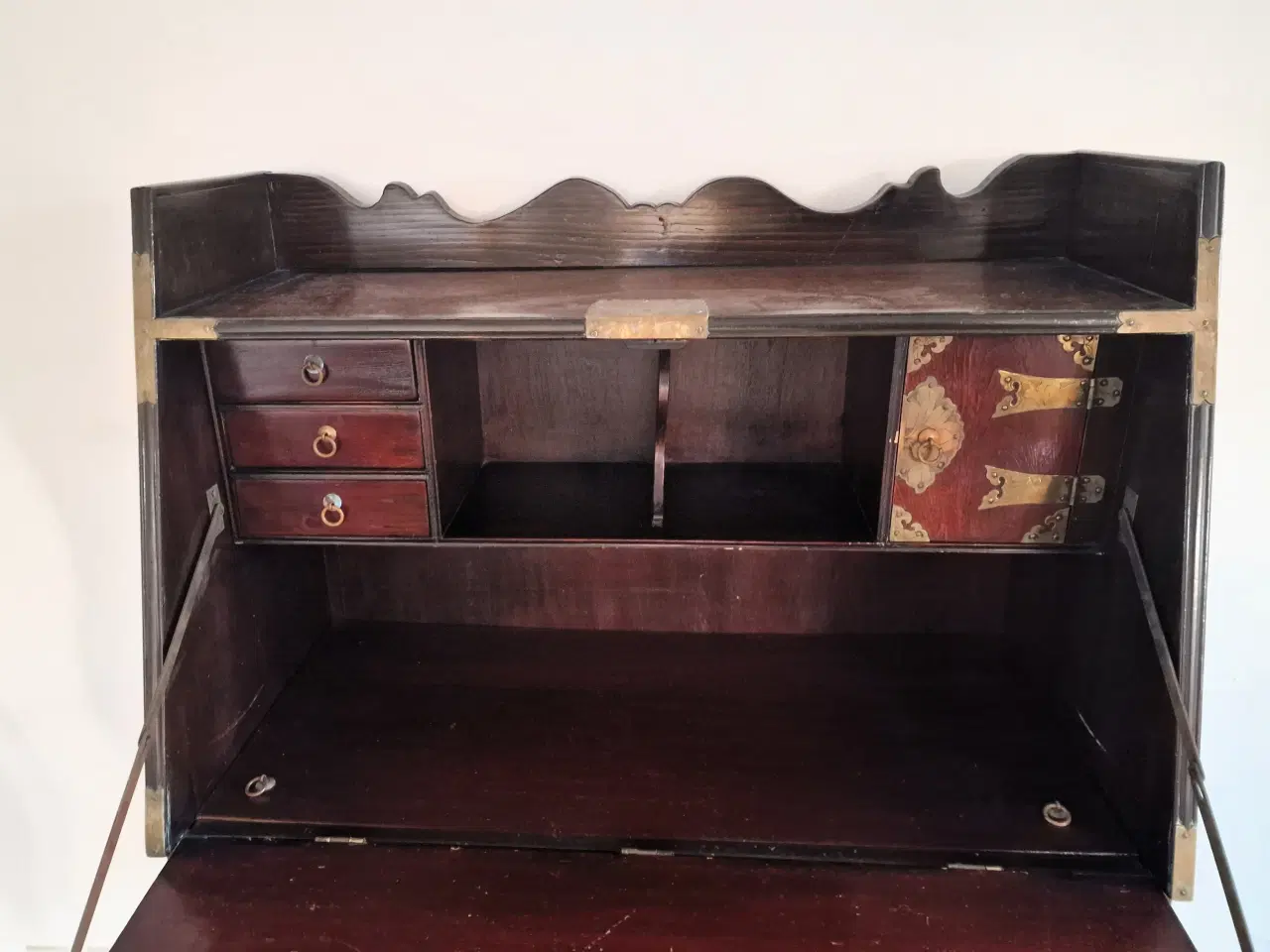 Billede 5 - Smukt Koreansk antik sekretær skrivebord.