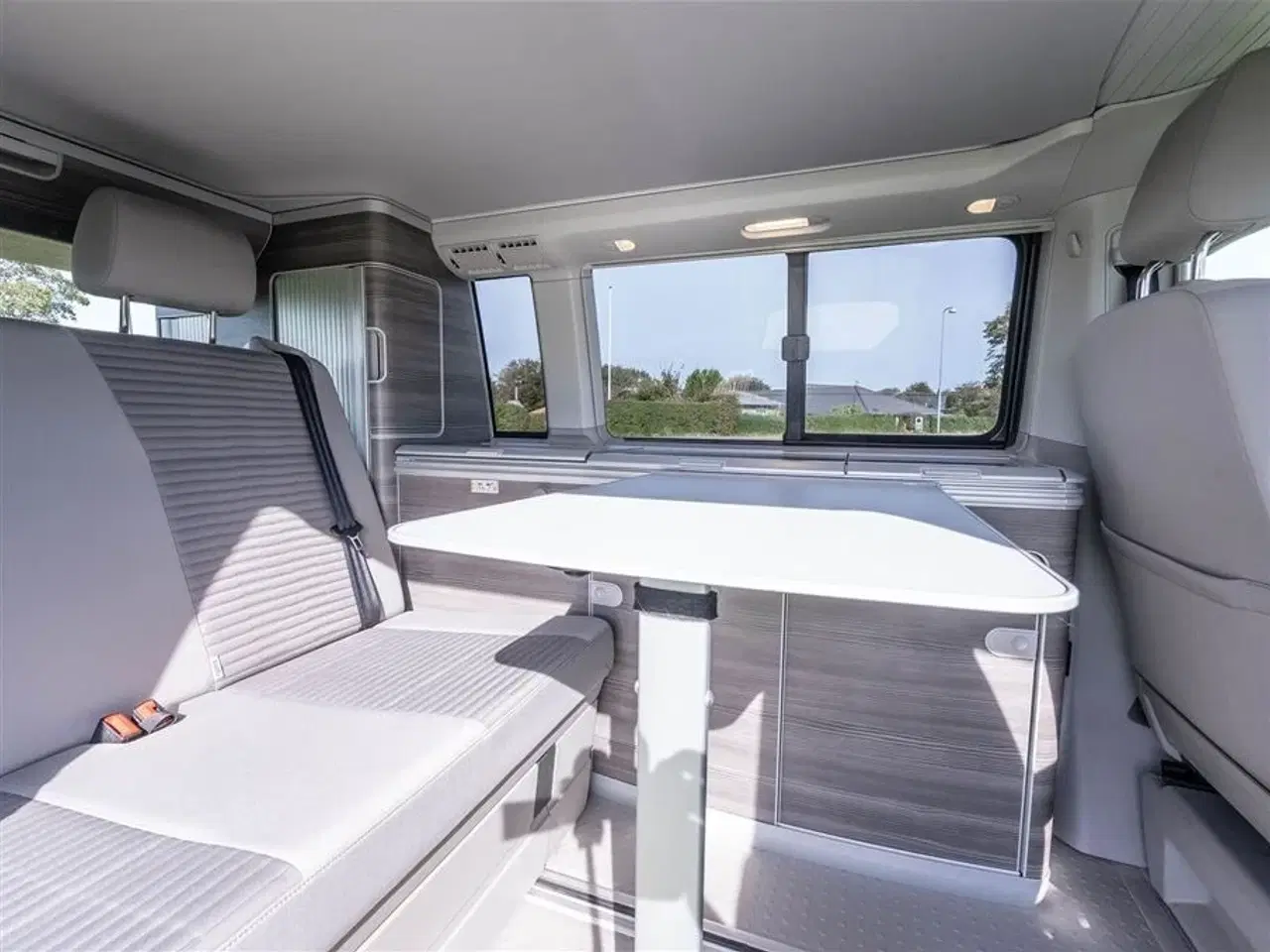 Billede 10 - 2018 - VW California Ocean 4 Motion   Velholdt og fuldt udstyret autocamper med firehjulstræk - Kørt 118,000 Km.